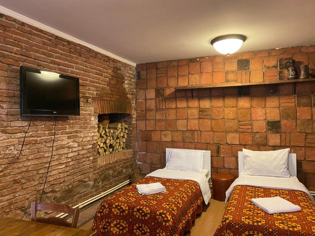 Wine Rise Apartment Tbilisi Ngoại thất bức ảnh