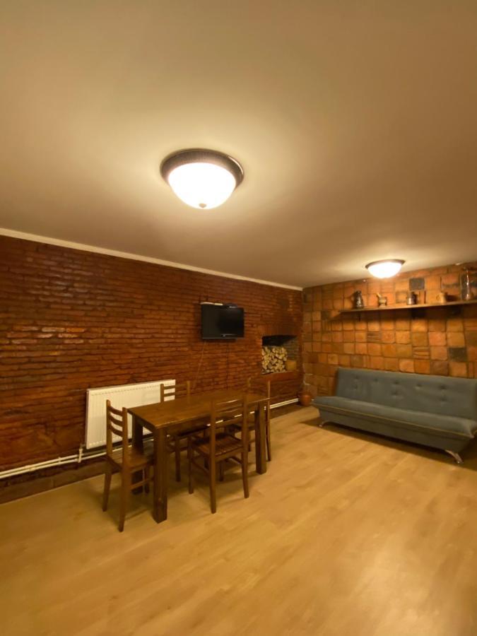 Wine Rise Apartment Tbilisi Ngoại thất bức ảnh