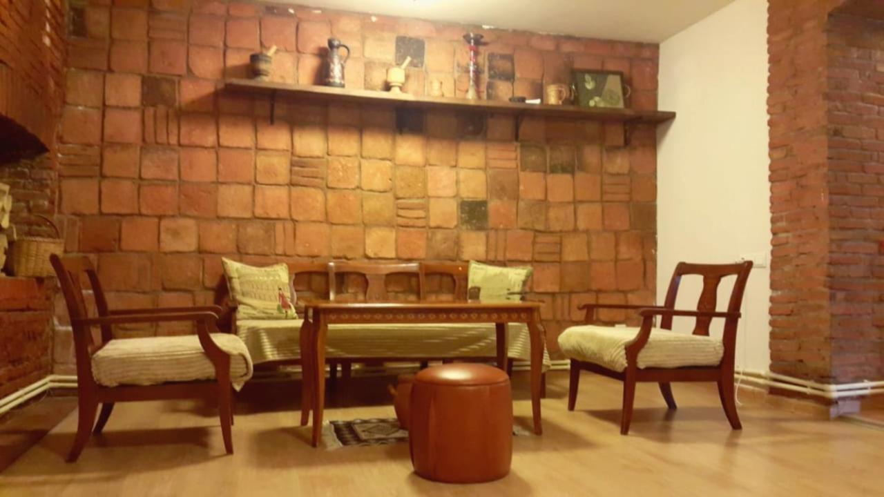 Wine Rise Apartment Tbilisi Ngoại thất bức ảnh